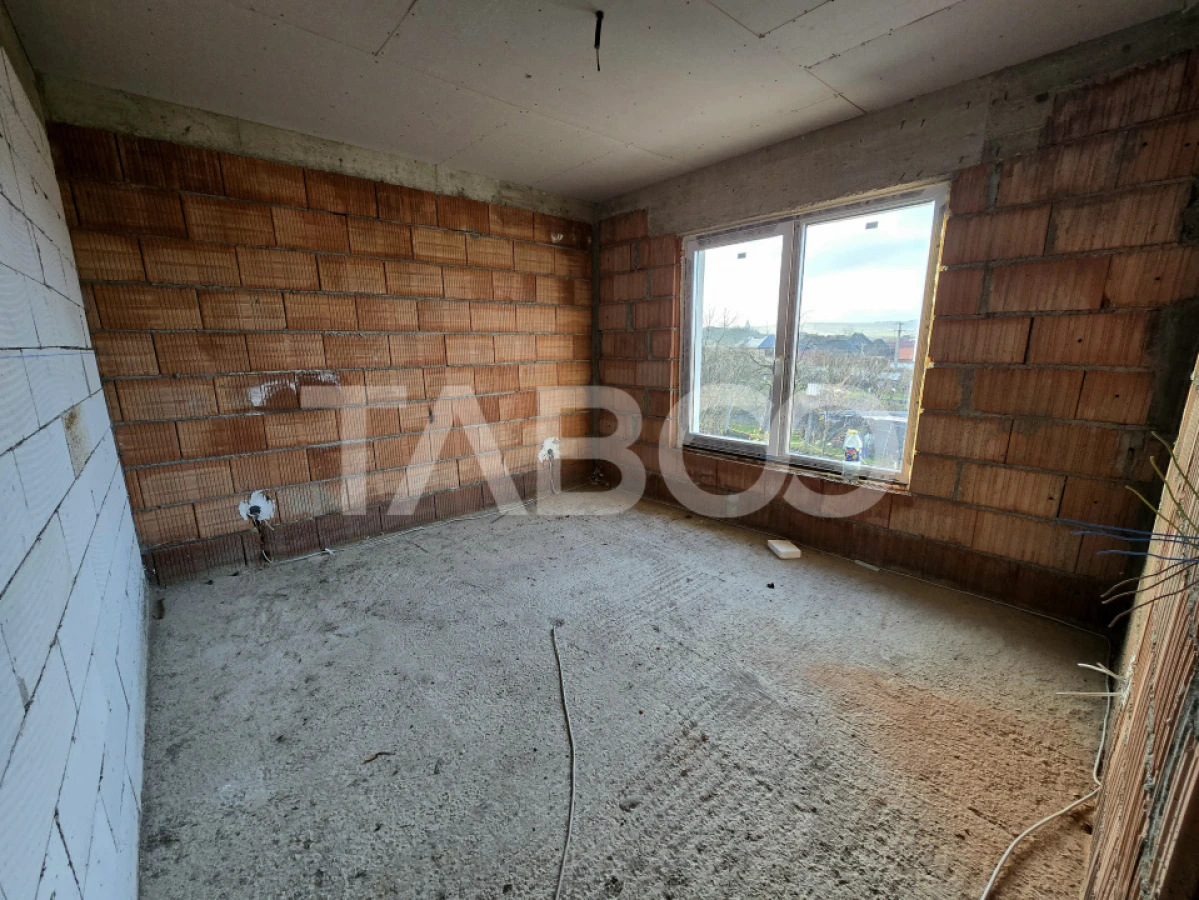 Casa tip duplex de vanzare 120 utili teren 300 mp Sura Mica Sibiu - 8