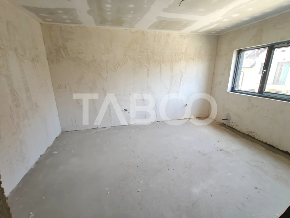 Apartament intabulat 3 camere balcon - etaj 1 - parcare - Comision 0 - 5