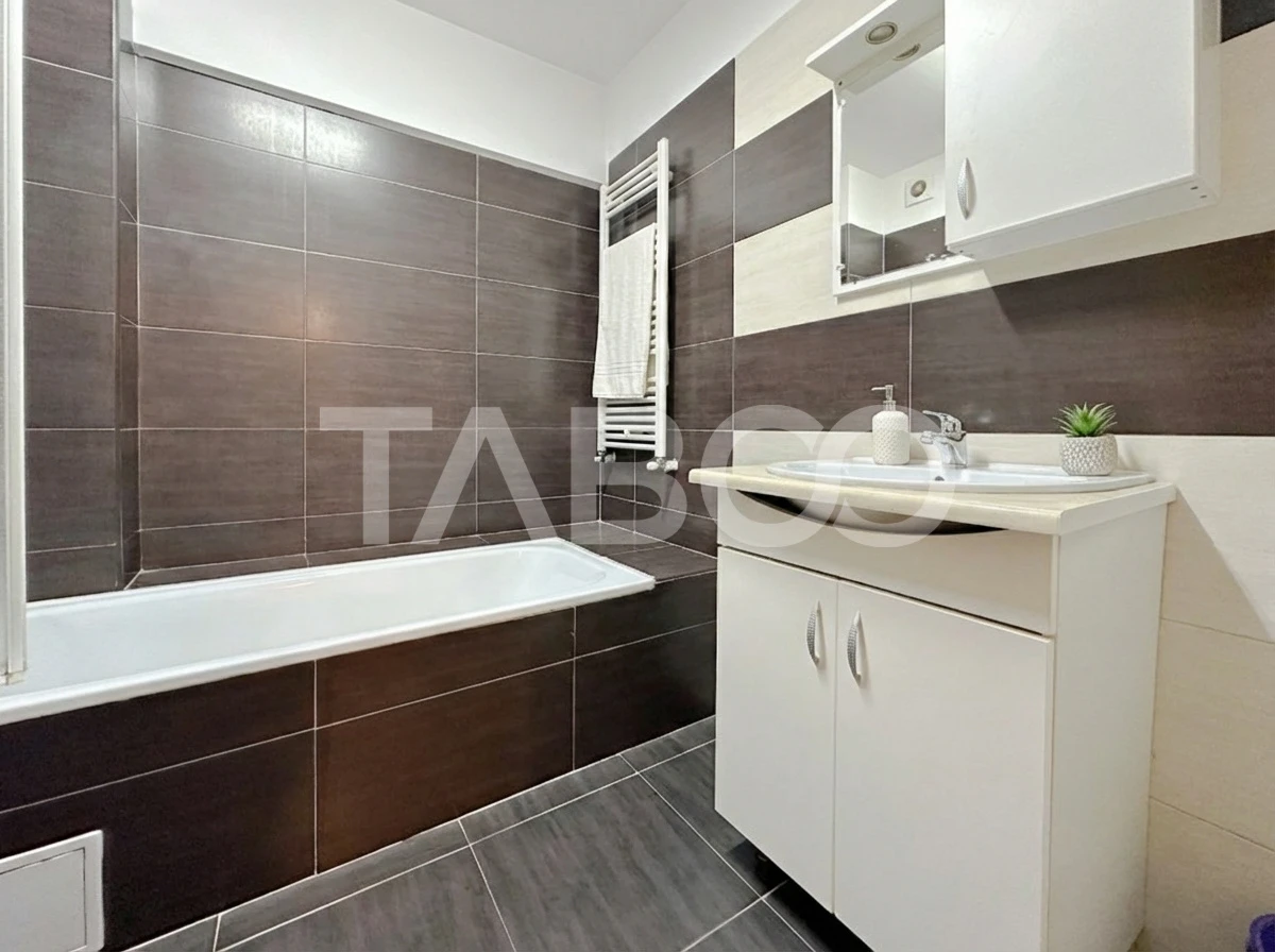 De vanzare apartament 2 camere la cheie si garaj zona Iulius Mall - 5