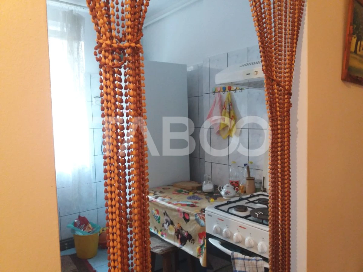 Apartament 2 camere decomandate 57 mp balcon bloc cu acoperis Cisnadie - 10