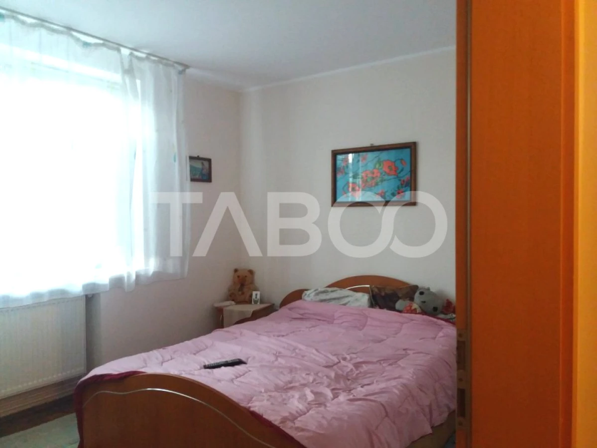 Apartament 2 camere decomandate 57 mp balcon bloc cu acoperis Cisnadie - 6