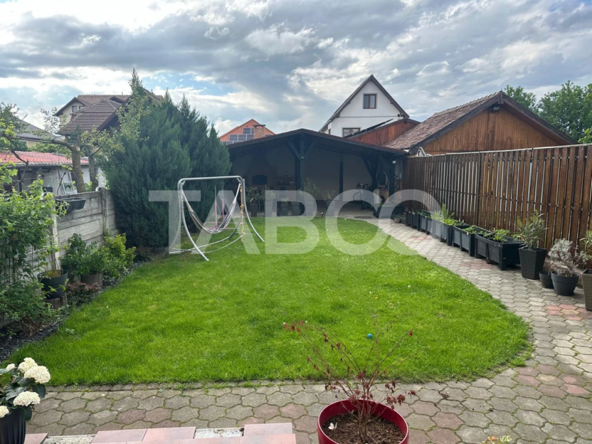 Casa cu 5 camere construita in 2012 in zona Vasile Aaron din Sibiu - 1