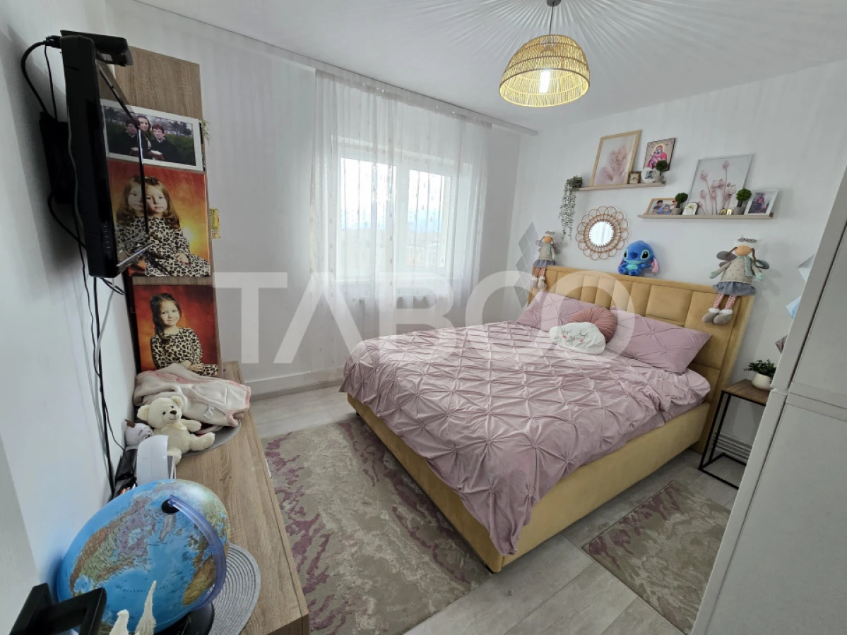 Apartament decomandat de vanzare mobilat pivnita Vasile Aaron Sibiu - 4