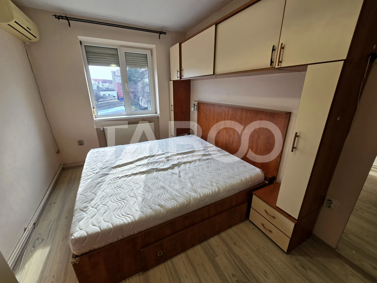 Apartament 2 camere de vanzare 48 utili balcon zona Vasile Aaron Sibiu - 10
