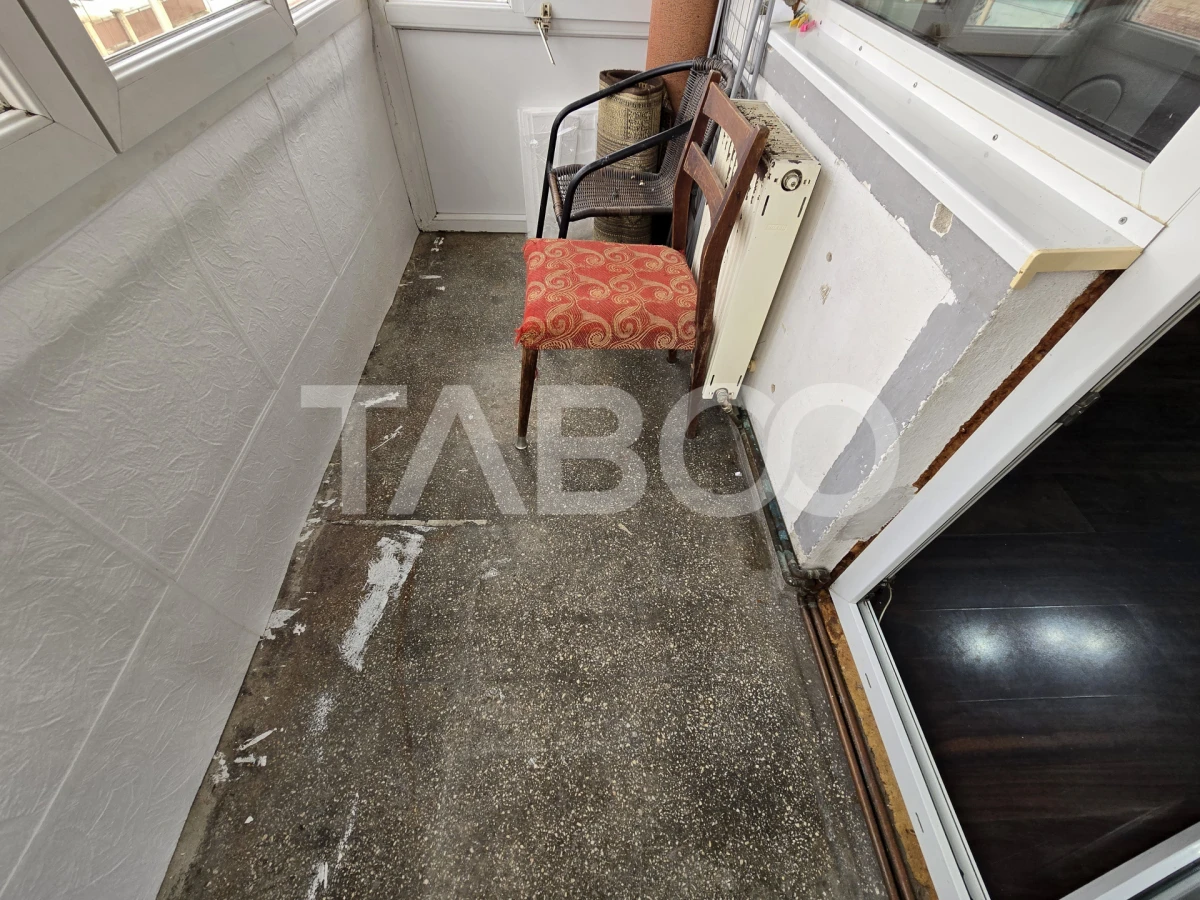 Apartament 2 camere de vanzare 48 utili balcon zona Vasile Aaron Sibiu - 8