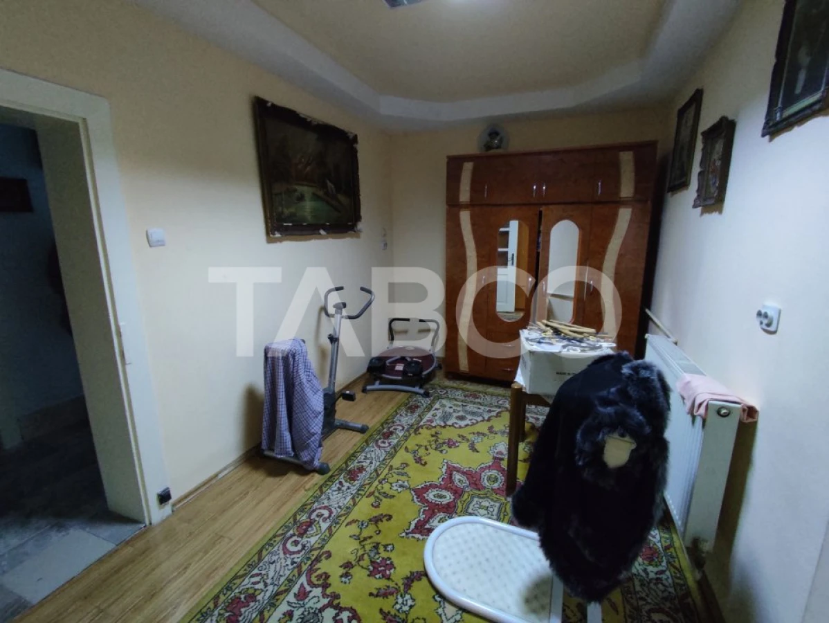 Casa cu spatii comerciale de vanzare in Sibiu Lacul Binder - 10