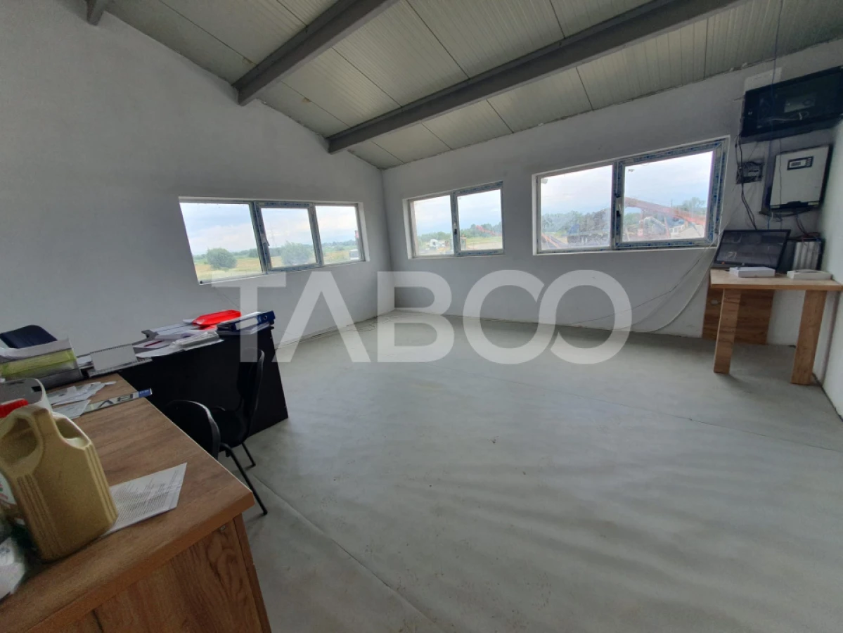 Teren si hala 42.000 mp + zona administrativa la 7 minute de Fagaras - 5