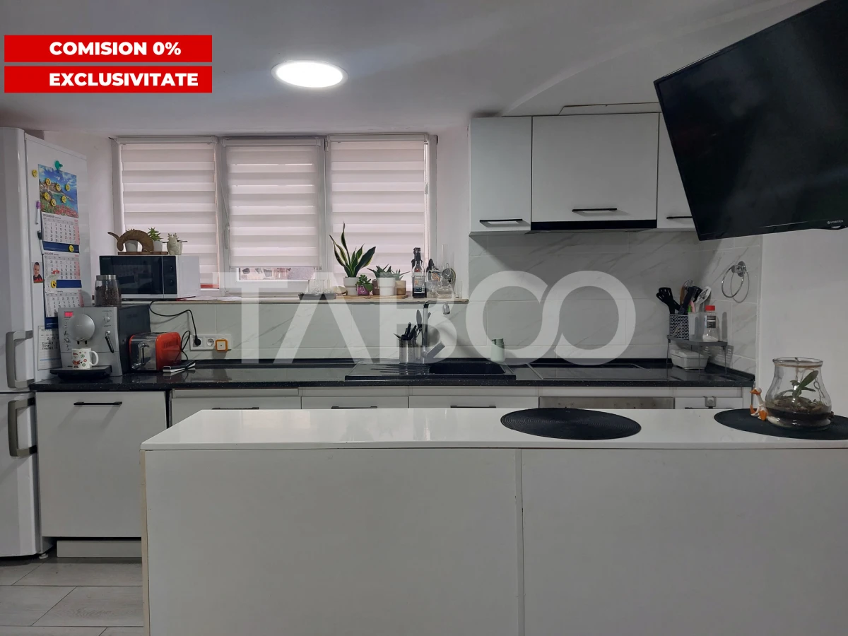 Apartament renovat complet 47 mp 3 camere str Tesatorilor Cisnadie - 7