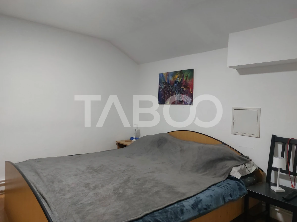 Apartament renovat complet 47 mp 3 camere str Tesatorilor Cisnadie - 4