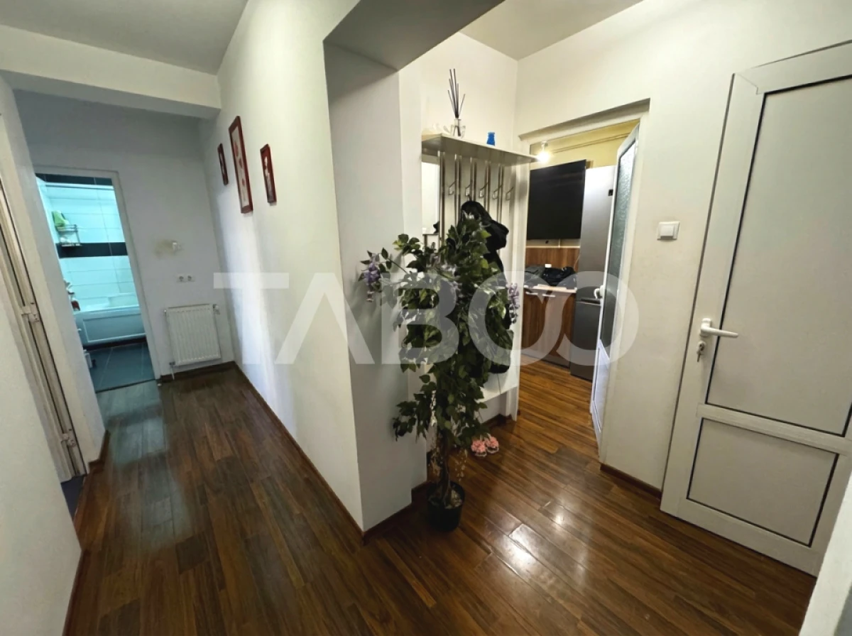 Apartament etaj 3 decomandat cu 3 camere 66 mpu pivnita Mihai Viteazul - 3