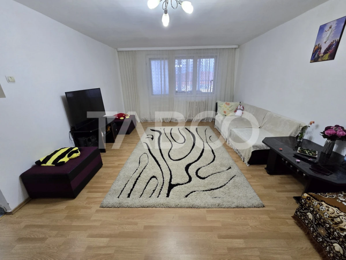 Apartament decomandat de vanzare 59 utili balcon pod zona Dioda Sibiu - 10