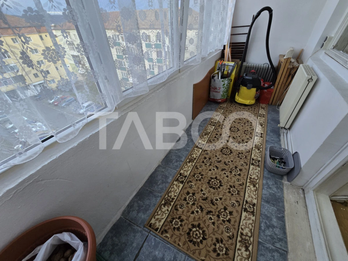Apartament decomandat de vanzare 59 utili balcon pod zona Dioda Sibiu - 8