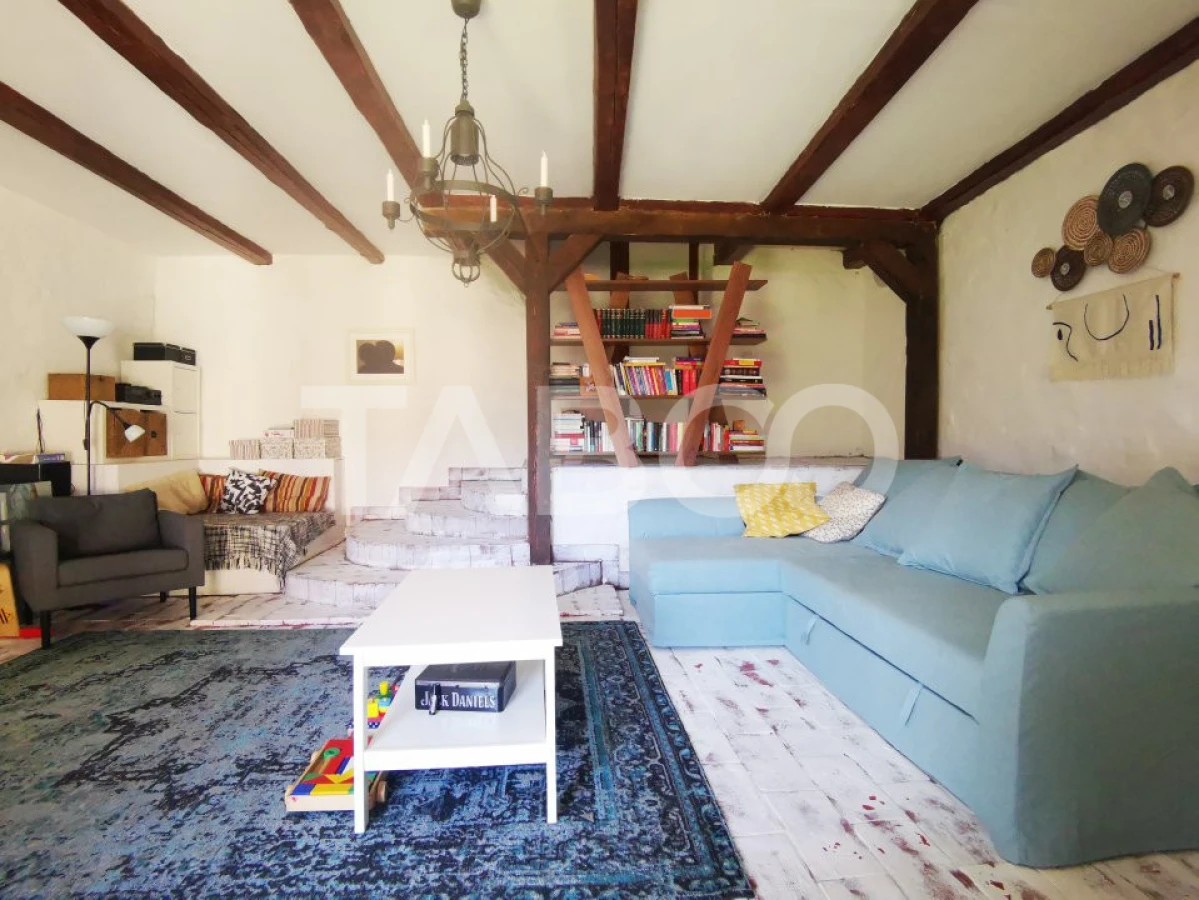 Casa de vanzare pretabila pensiune priveliste superba Fantanele Sibiu - 5