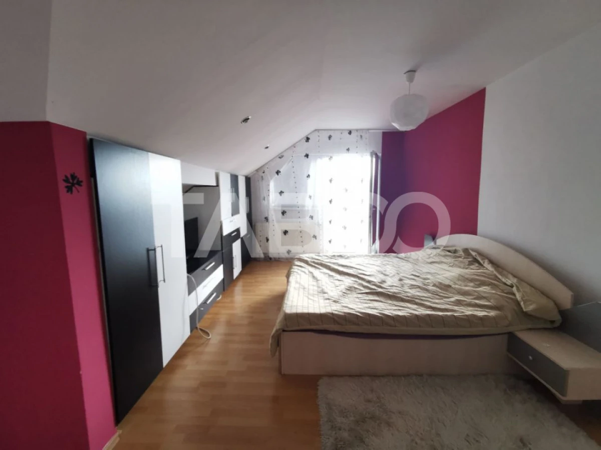 Casa in zona Centrala cu 8 camere mobilate teren 890 mp - 4