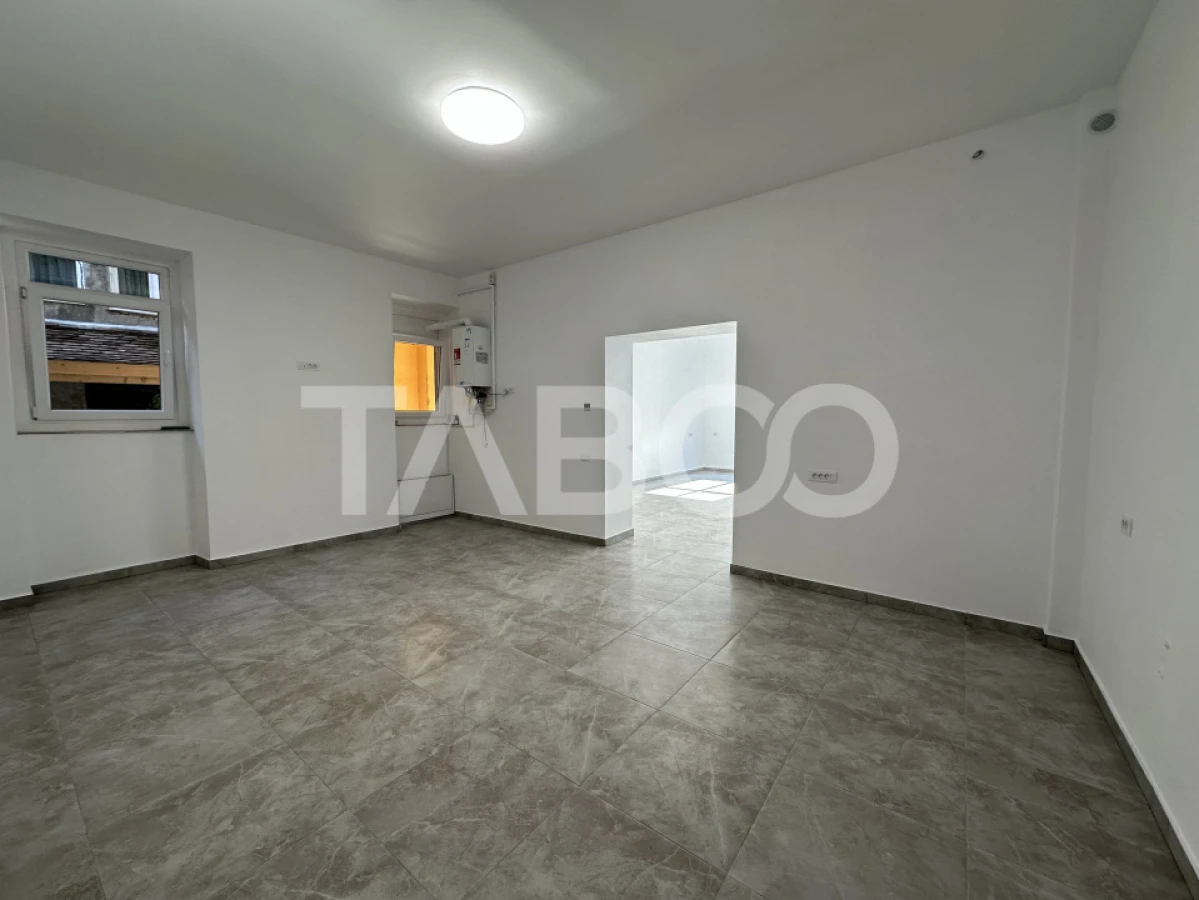 Spatiu comercial 89 mp utili renovat complet Strada Faurului nr 21 - 2
