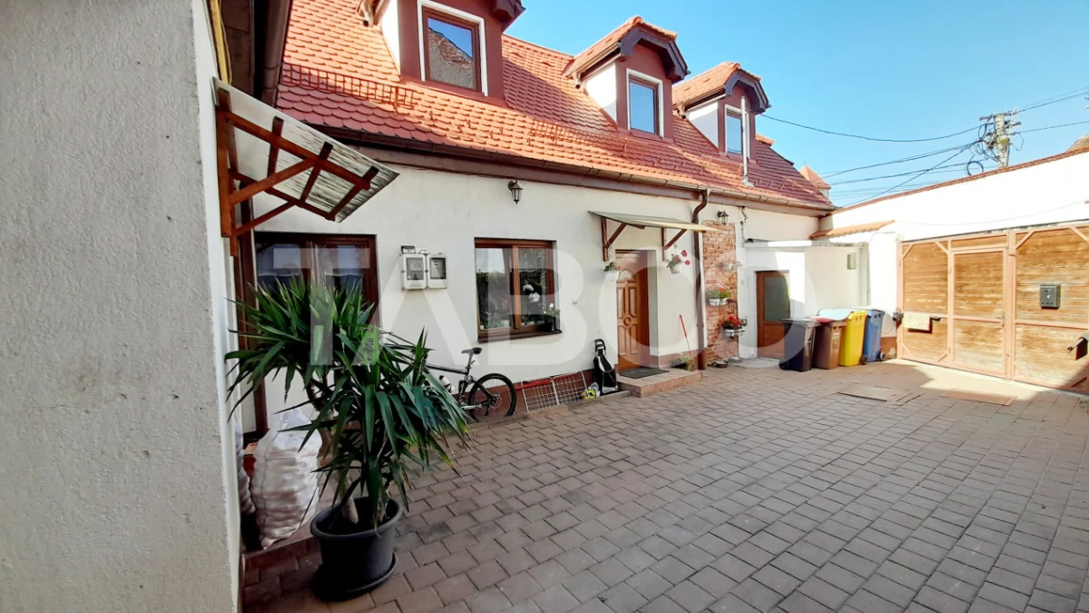 Pensiune si casa in centrul Sibiului cu business functional - 6