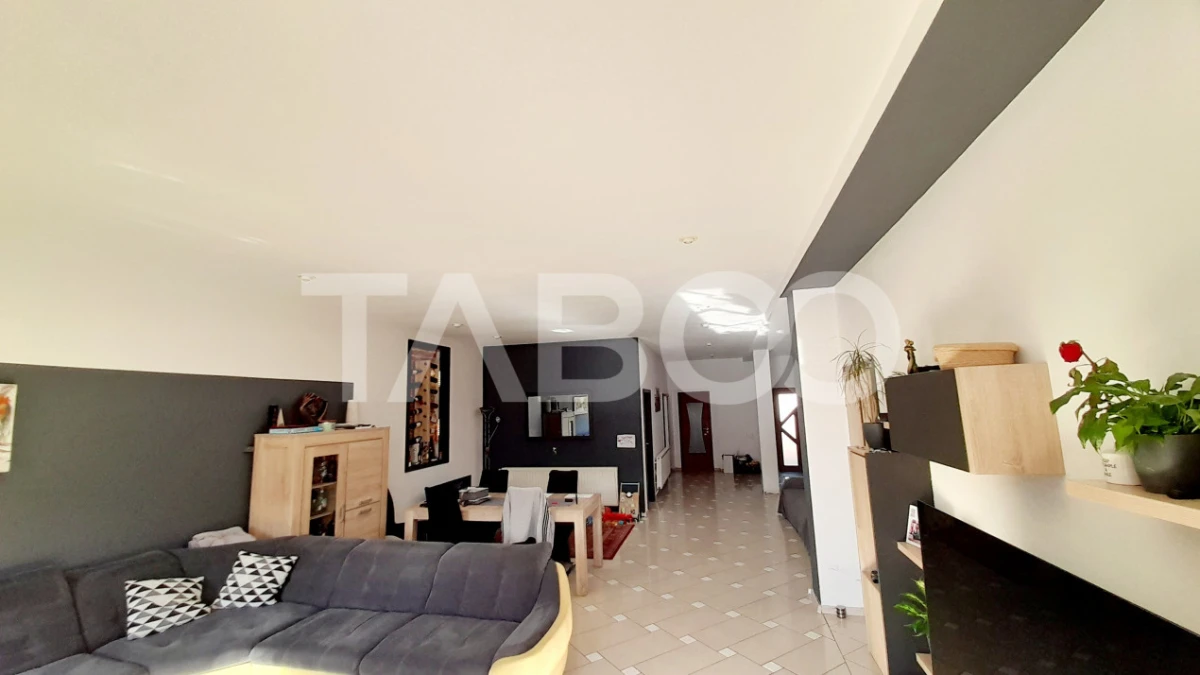 Pensiune si casa in centrul Sibiului cu business functional - 3