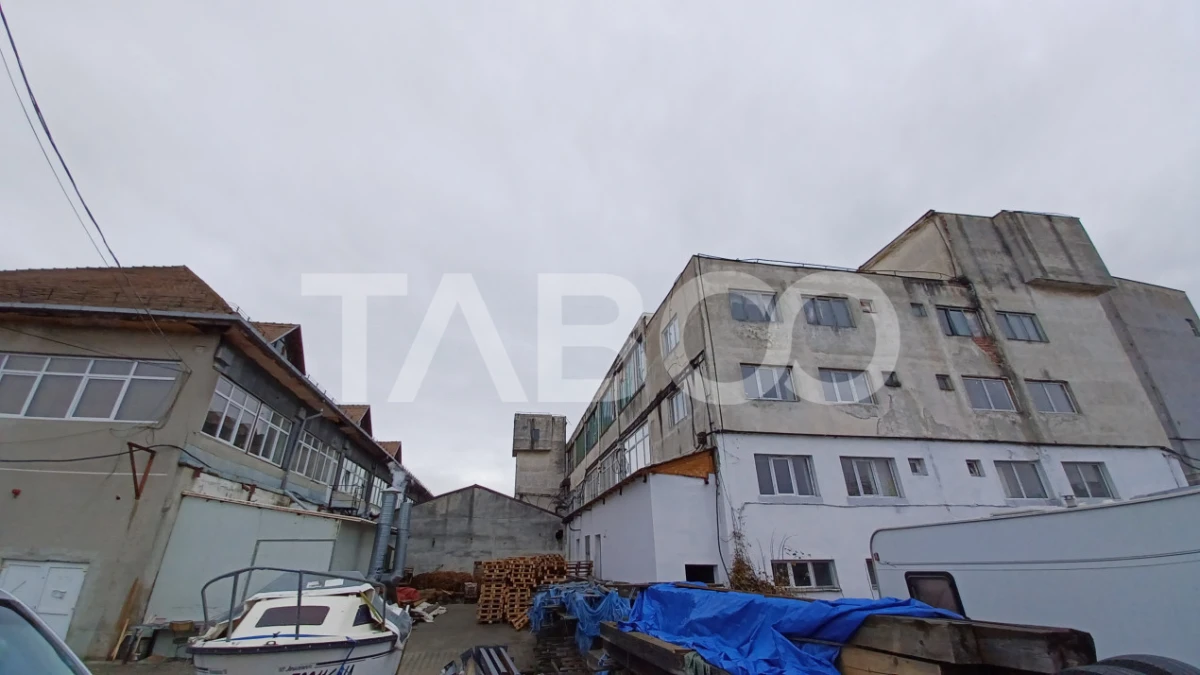 Spatiu industrial cu 6 cladiri avand acces TIR in Sibiu - 2