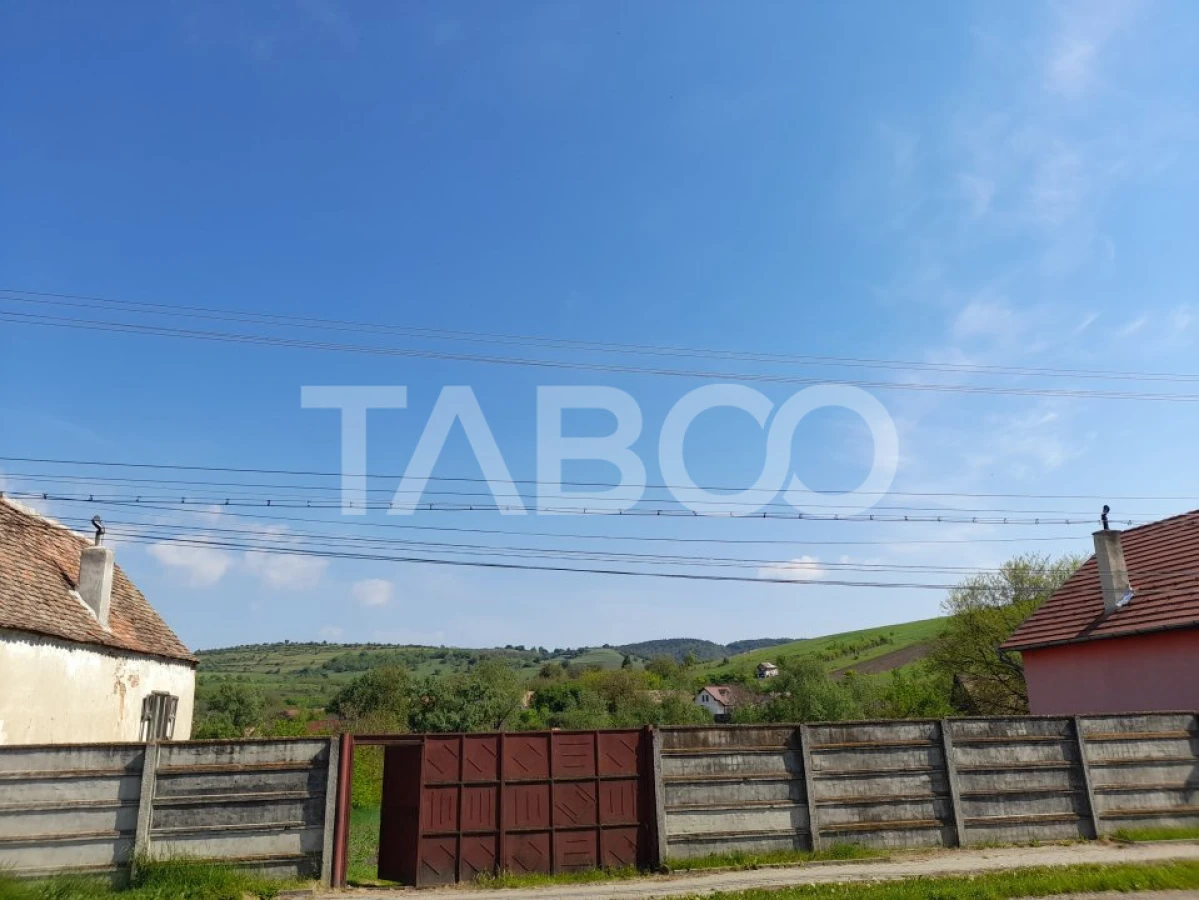 Teren de vanzare 4500 mp in centrul comunei Hamba judetul Sibiu - 10