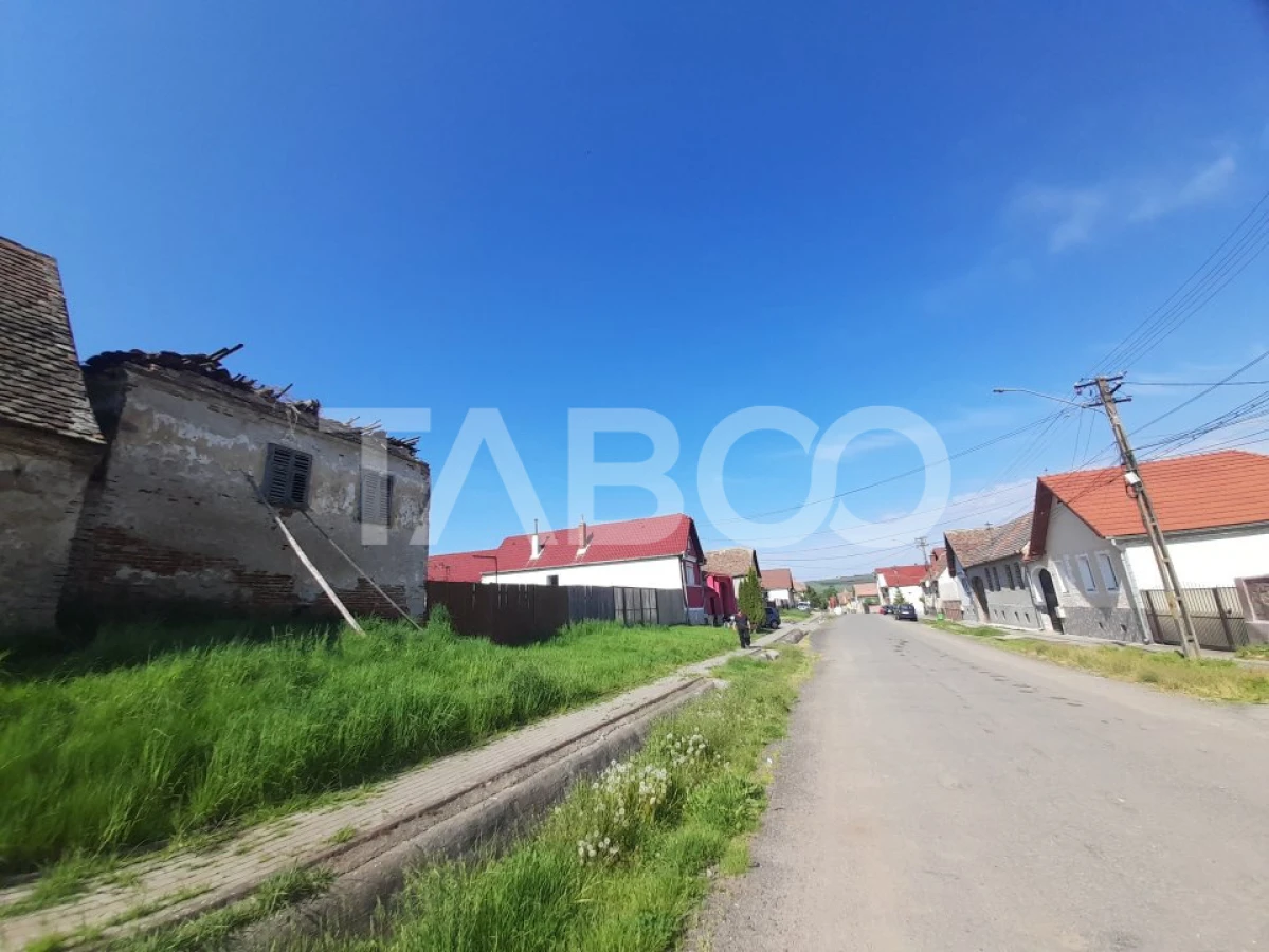 Teren de vanzare 4500 mp in centrul comunei Hamba judetul Sibiu - 7