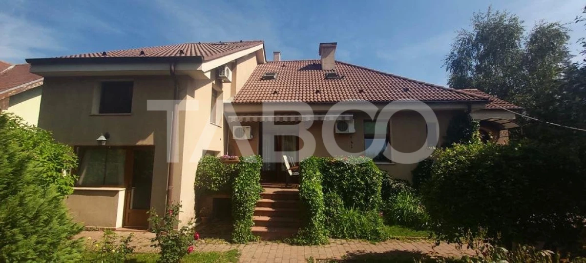Casa 5 camere cu garaj si teren 961 mp de vanzare Sibiu zona Centrala - 4