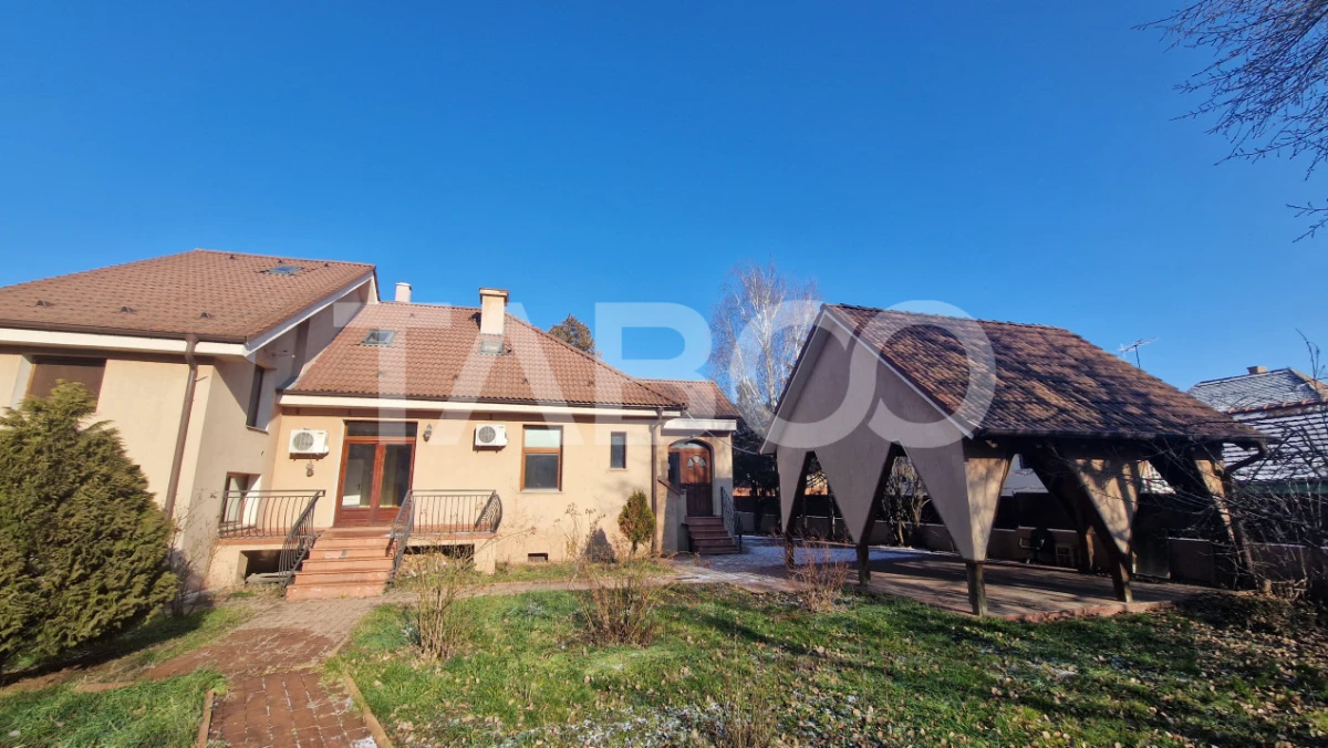Casa 5 camere cu garaj si teren 961 mp de vanzare Sibiu zona Centrala - 2