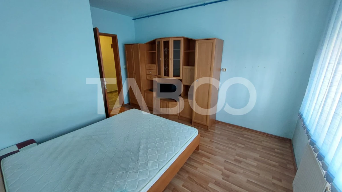 Apartament de inchiriat 2 camere etaj 2 cu parcare proprie C.Dumbravii - 1