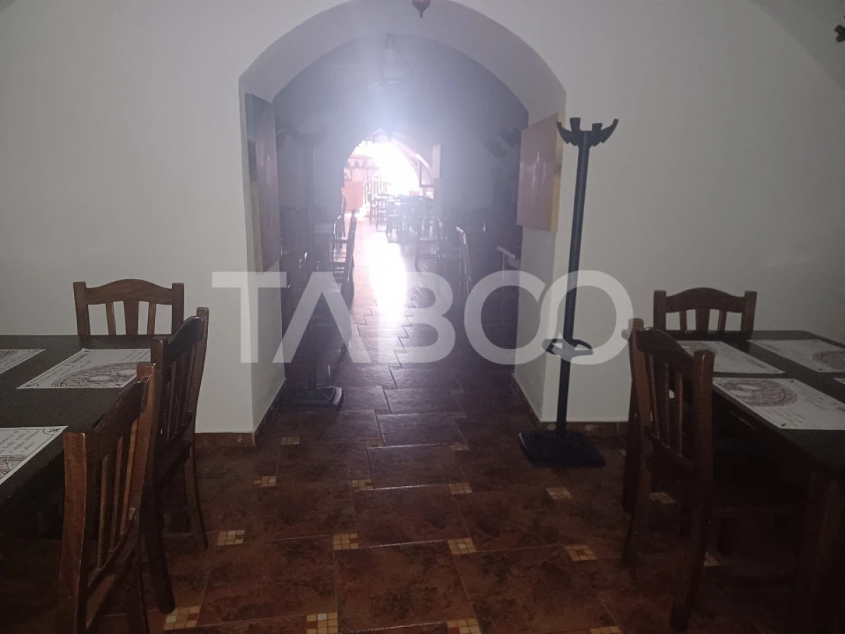 Piata Mare-Restaurant terasa si bar de inchiriat - 8