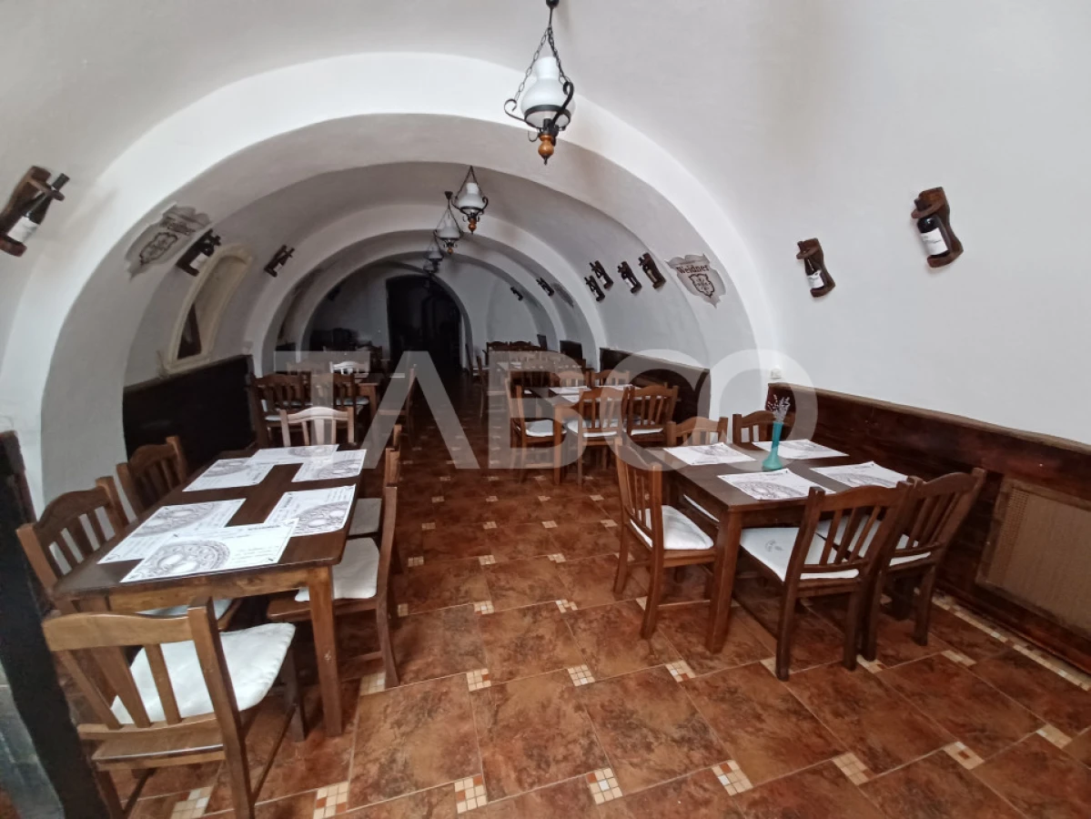 Piata Mare-Restaurant terasa si bar de inchiriat - 4