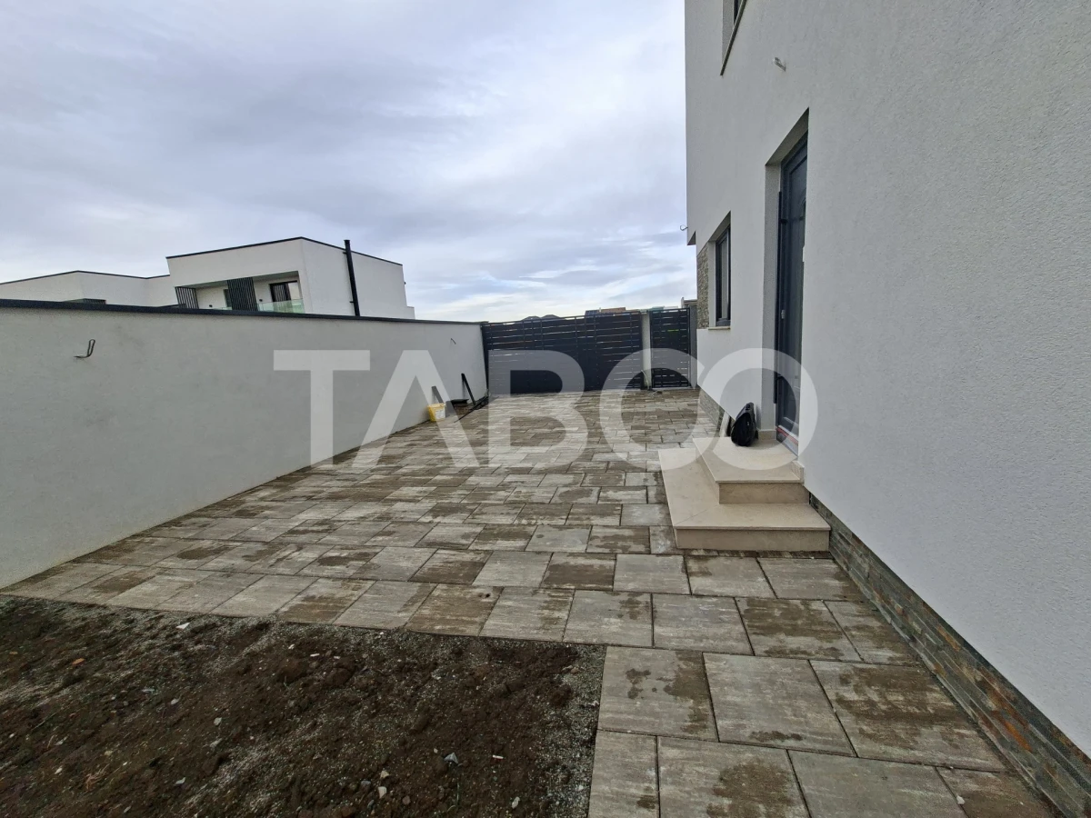 Casa tip duplex de vanzare cu acces auto curte terasa Selimbar - 2