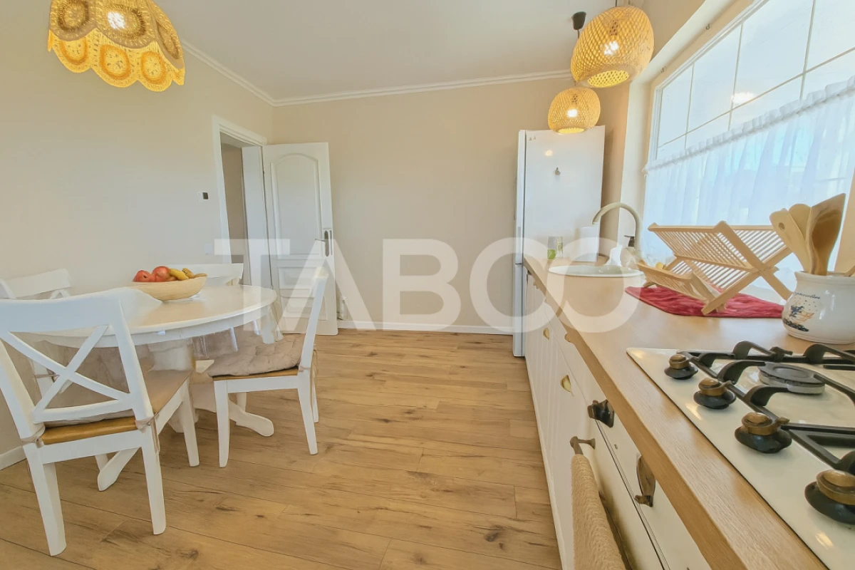 Casa moderna de vanzare in zona Dealul Sibiului din Sura Mare - 8