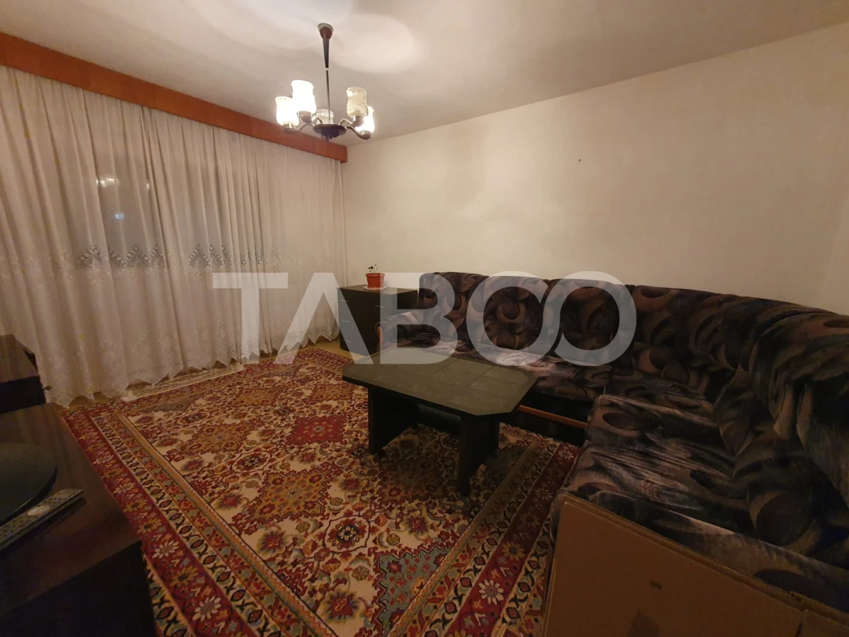 Apartament 2 camere de inchiriat zona 1 Decembrie etaj 2 - 1