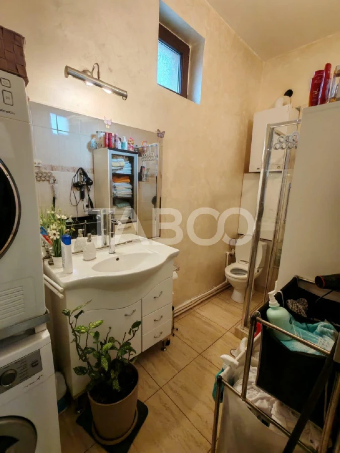 Apartament de vanzare cu 3 camere 2 bai la vila zona Horea - 7