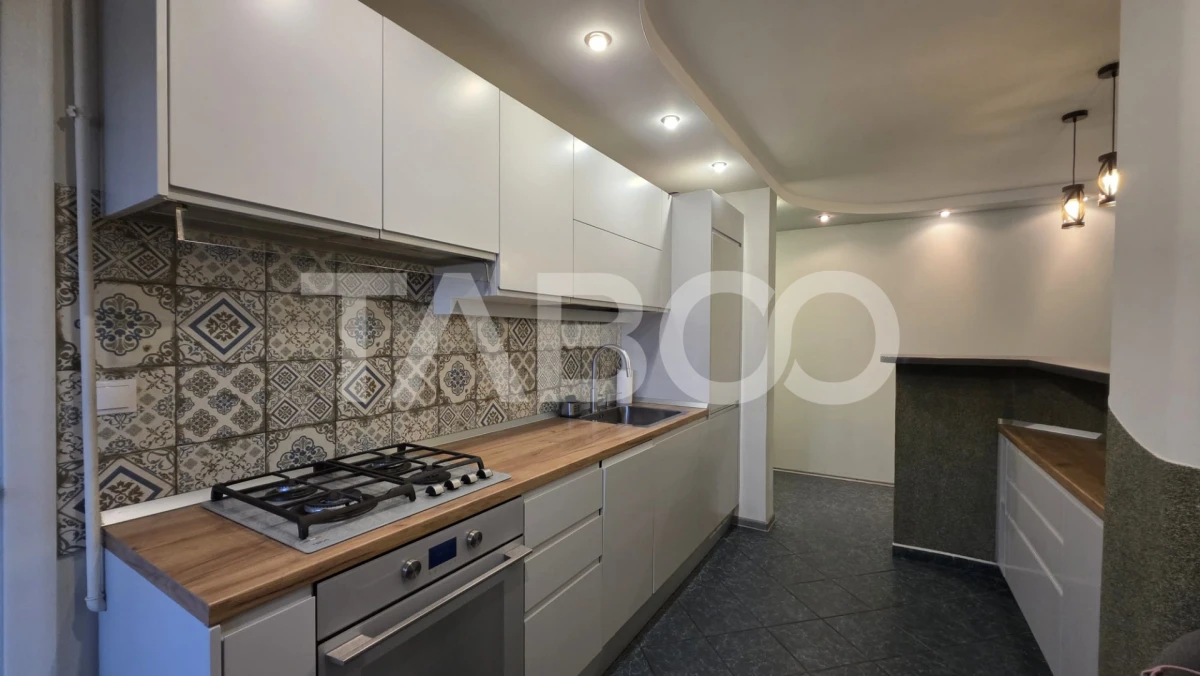 Apartament 4 camere de vanzare in Sebes Valea Frumoasei - 1