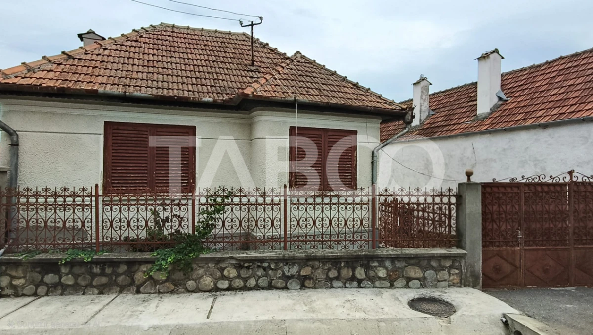 Casa de vanzare cu 4 camere in Drasov judetul Alba - 1