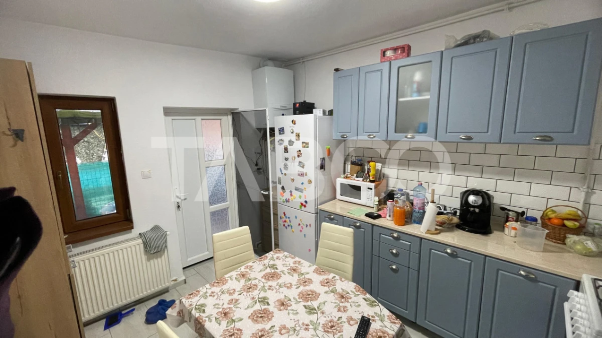 Casa cu curte de vanzare mobilata si renovata - mutare imediata - 9