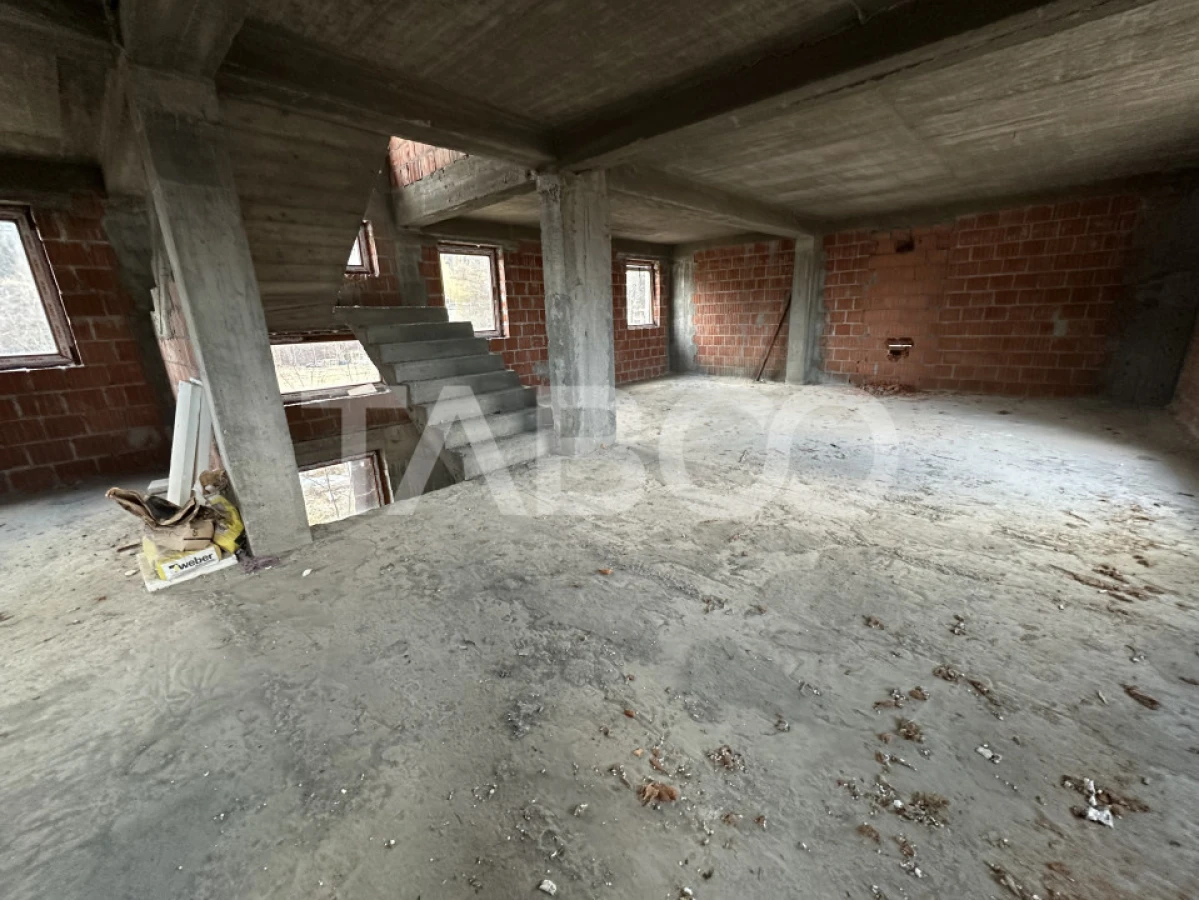 Pensiune la Rosu480 mp de vanzare Statiune Climaterica Sambata de Sus - 4