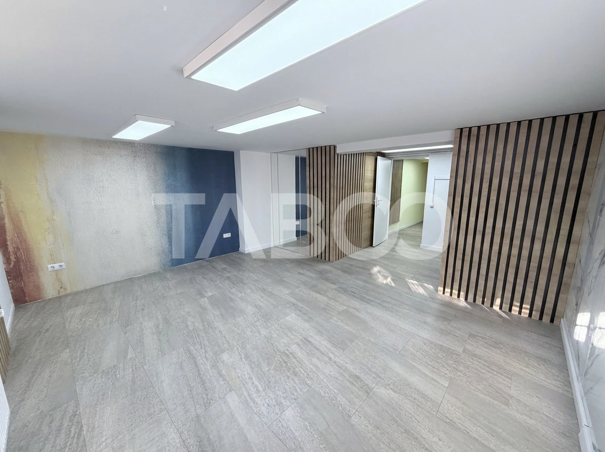 Cladire de birouri cu spatiu comercial la parter si 6 locuri parcare - 10