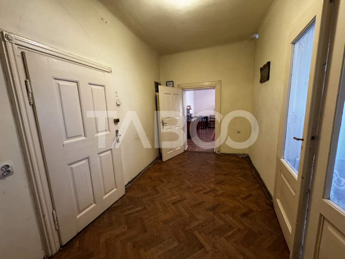 Apartament decomandat 3 camere 123 mpu langa Podul Minciunilor Sibiu - 2