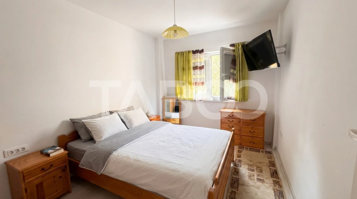 Apartament superb cu 4 camere mobilat utilat 80mpu balcon Vasile Aaron - 1