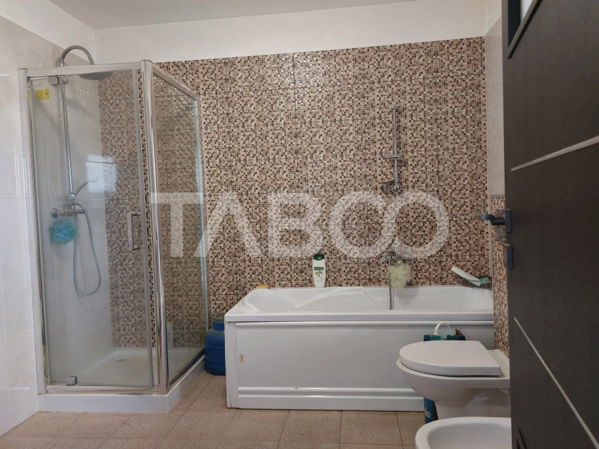 Casa individuala 4 camere P+1E 118 mp cu teren Cisnadie - 9