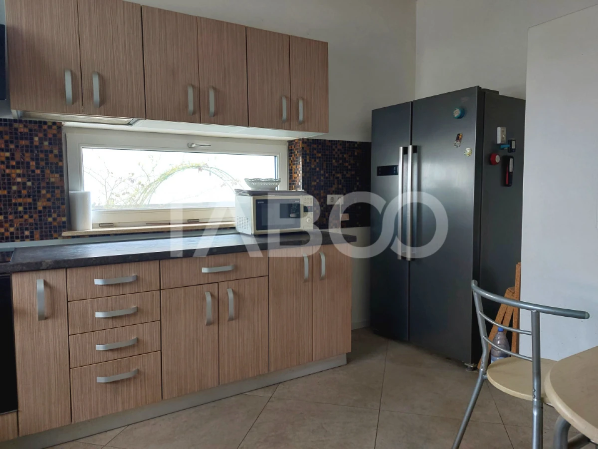 Casa individuala 4 camere P+1E 118 mp cu teren Cisnadie - 2