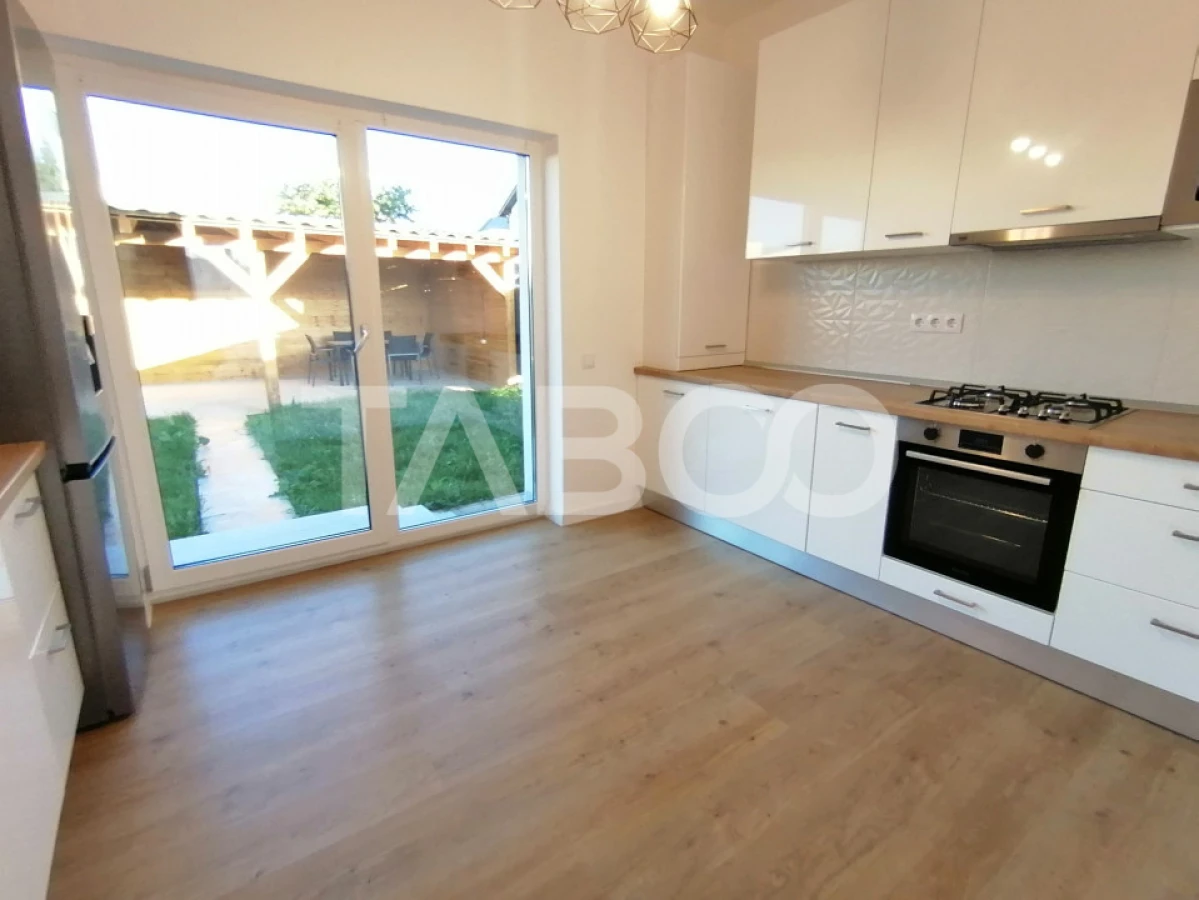 Casa moderna de inchiriat mobilata utilata cu garaj si curte Selimbar - 5