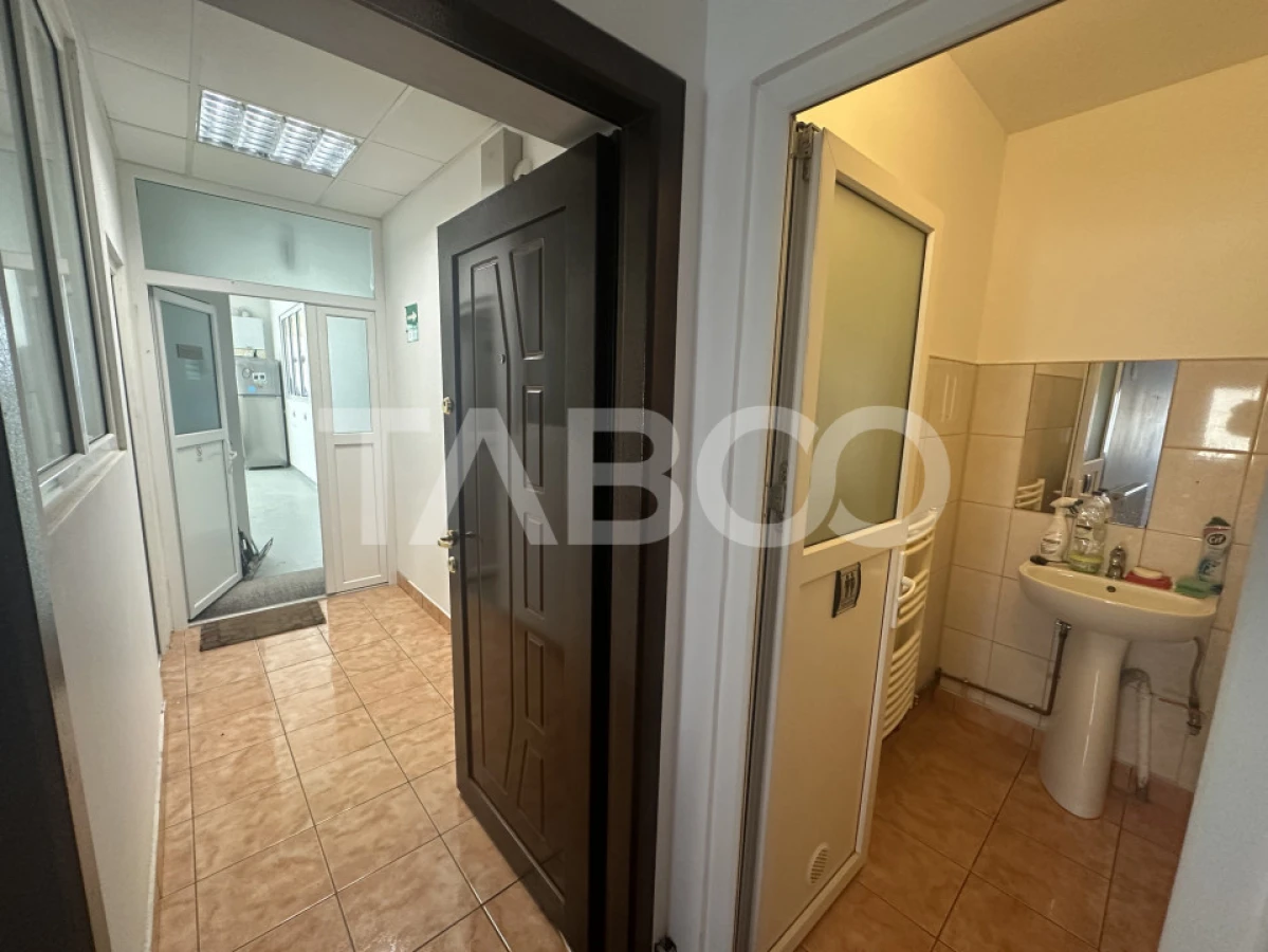 Spatiu comercial de inchiriat 5 camere 110mp Orasul de Jos Sibiu - 9