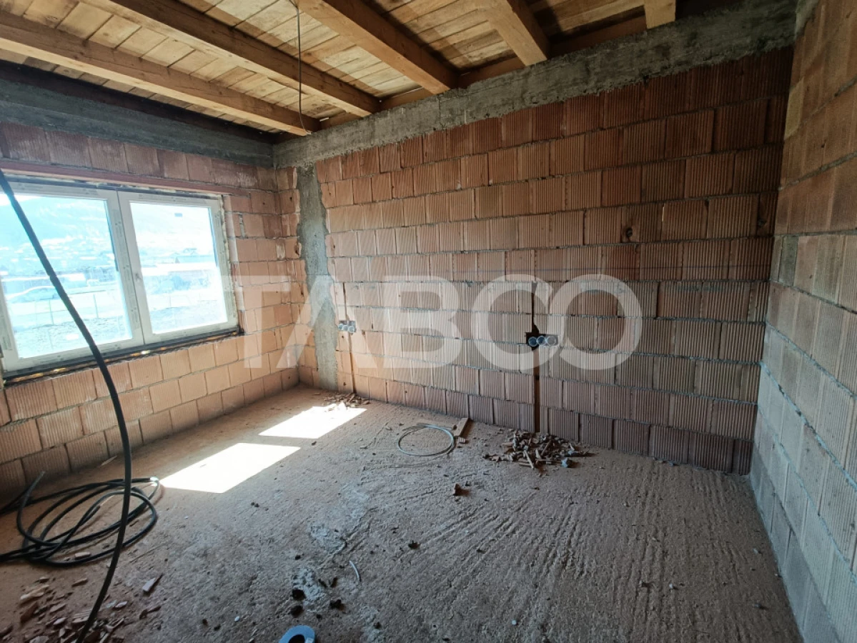 Casa 4 camere la alb - cu incalzire in pardosea - zona linistita - 4