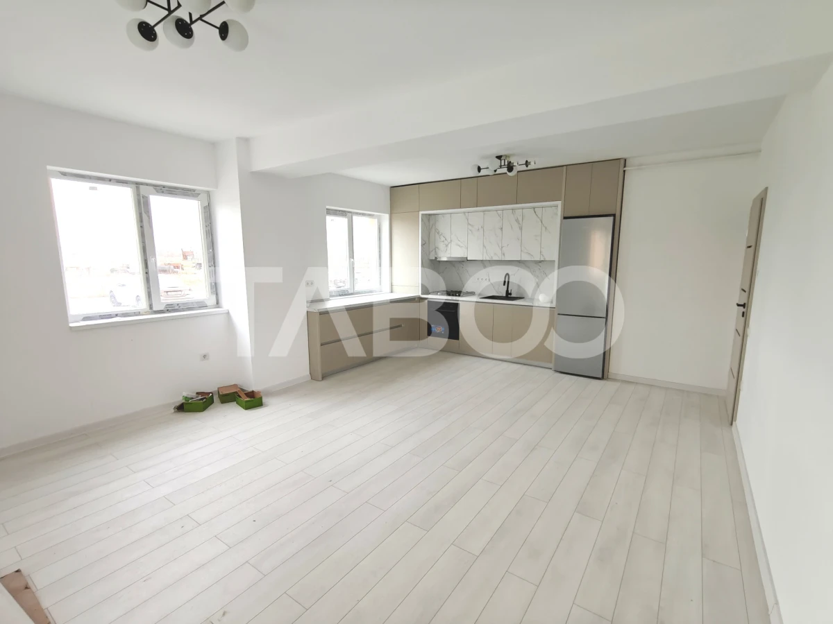 Apartament de vanzare cu 3 camere 2 bai si 2 balcoane in Sibiu - 2