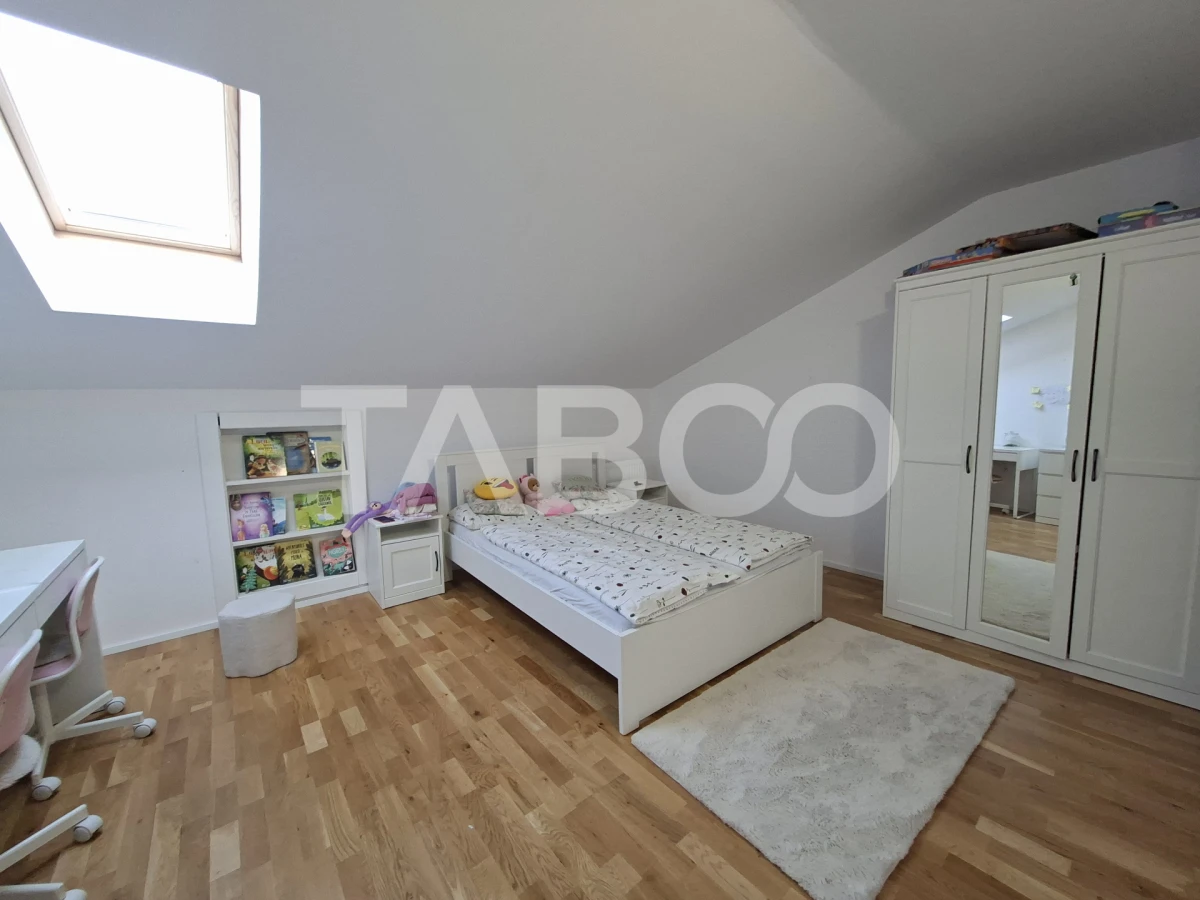 Casa de locuit + spatiu comercial de vanzare in Cisnadie - 8