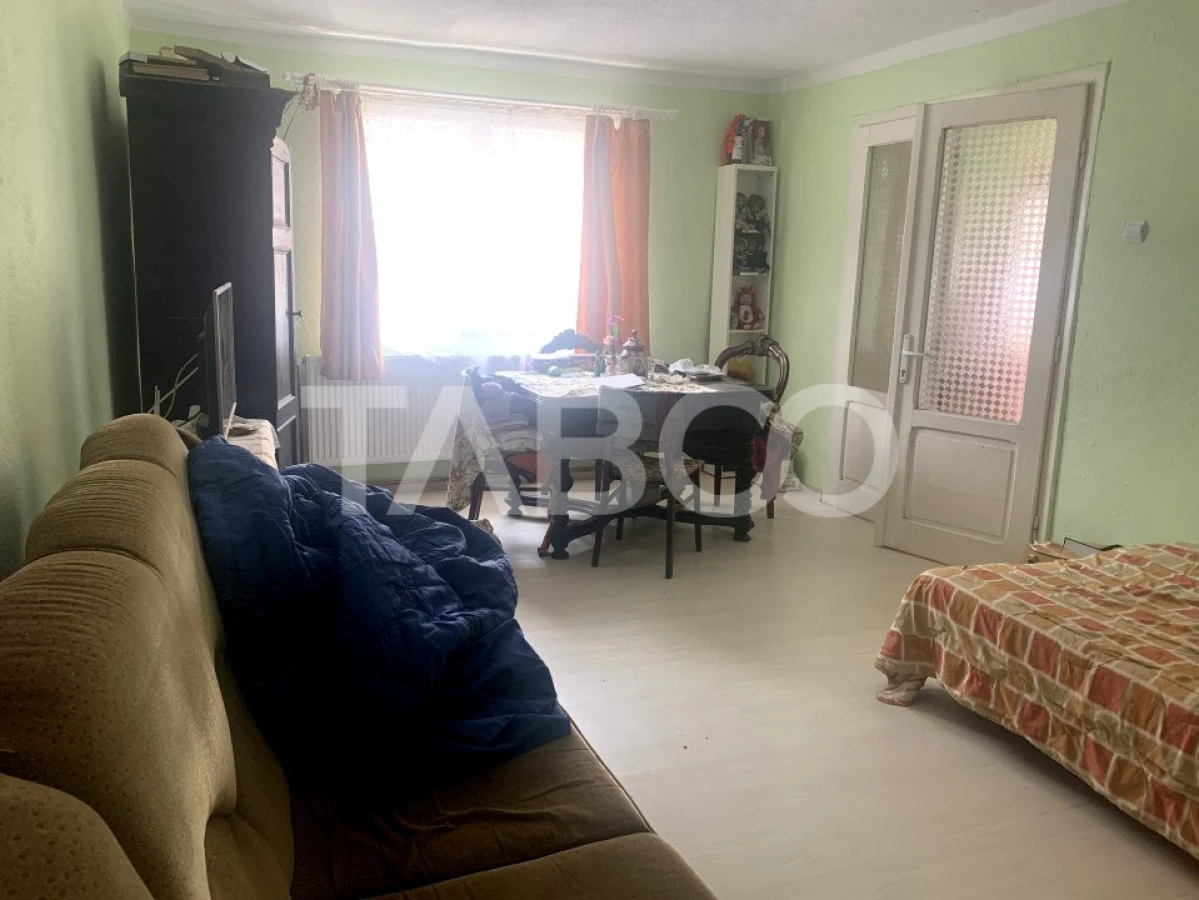 Casa de vanzare in curte comuna Str Podului nr 97 Gusterita - 5