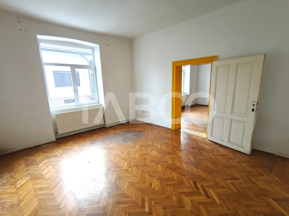 Spatiu de inchiriat pretabil Restaurant - zona Lupeni - Comision 0 - 5