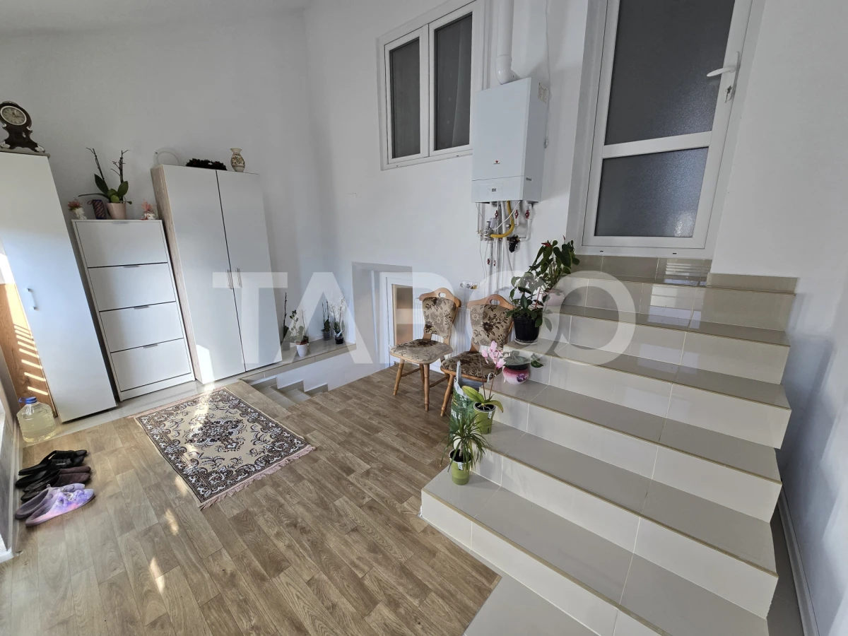 Casa 4 camere de vanzare teren 209 mp Terezian Sibiu Comision 0 - 9